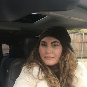 Meet your Posher, Gina